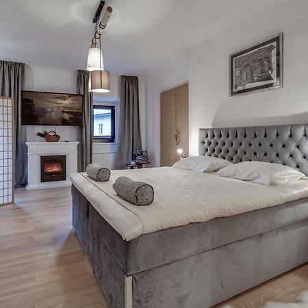 Bed and Breakfast Sobe "Ela" Фужине Екстер'єр фото